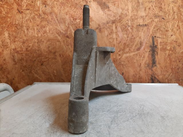 bontott FORD FOCUS I Váltó Tartó Bak (Pozíciófüggetlen)