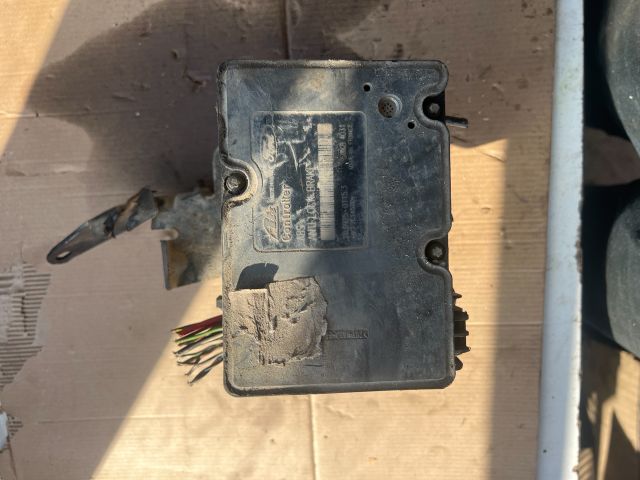 bontott FORD FOCUS I ABS Kocka