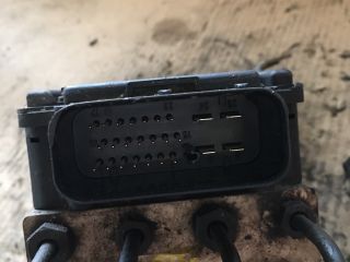 bontott FORD FOCUS I ABS Kocka