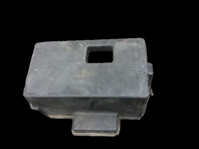 bontott FORD FOCUS I Akkumulátor Fedél