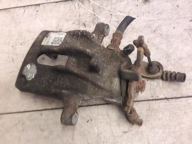 bontott FORD FOCUS I Bal hátsó Féknyereg Munkahengerrel