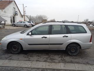 bontott FORD FOCUS I Bal hátsó Rugó