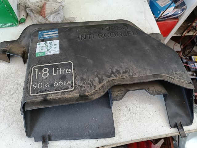 bontott FORD FOCUS I Felső Motorburkolat