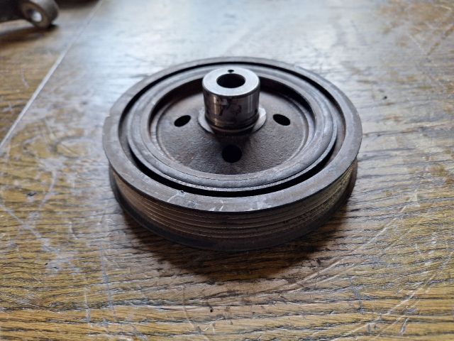 bontott FORD FOCUS I Főtengely Szíjtárcsa