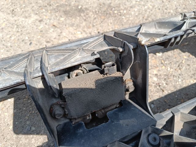 bontott FORD FOCUS I Homlokfal (Üres lemez)