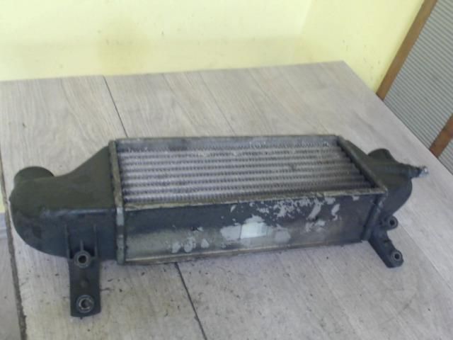 bontott FORD FOCUS I Intercooler