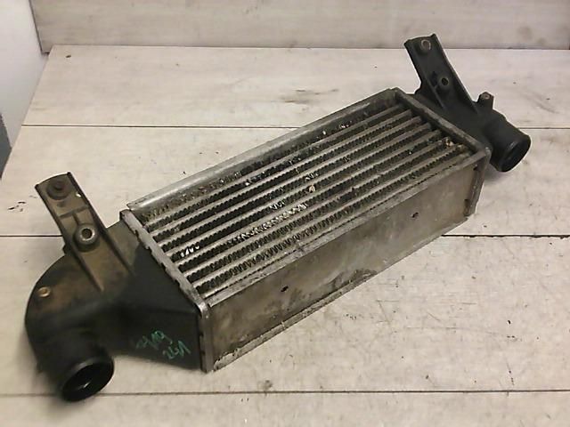 bontott FORD FOCUS I Intercooler