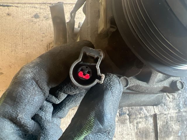 bontott FORD FOCUS I Klímakompresszor