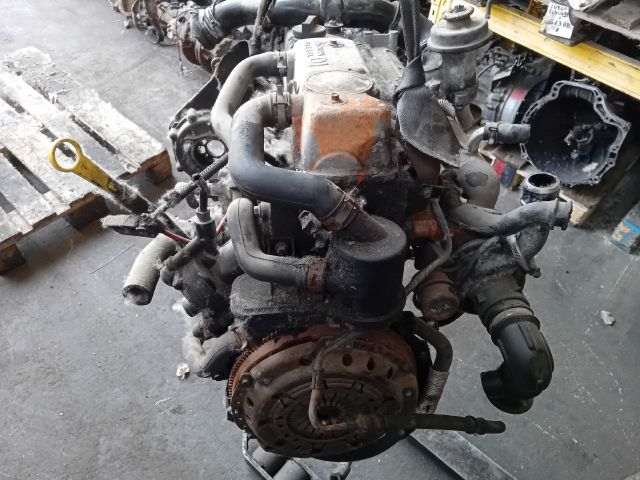 bontott FORD FOCUS I Komplett Motor (Segédberendezésekkel)