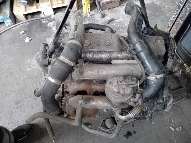 bontott FORD FOCUS I Komplett Motor (Segédberendezésekkel)