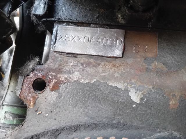 bontott FORD FOCUS I Komplett Motor (Segédberendezésekkel)