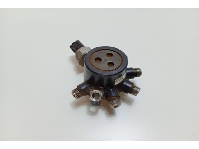 bontott FORD FOCUS I Közösnyomócső