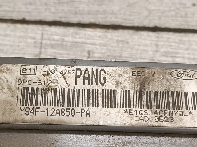 bontott FORD FOCUS I Motorvezérlő