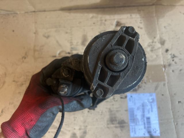 bontott FORD FOCUS I Önindító