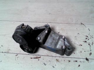 bontott FORD FOCUS I Szíjfeszítő Görgő