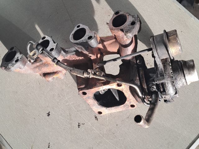 bontott FORD FOCUS I Turbó