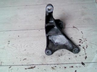 bontott FORD FOCUS I Váltó Tartó Bak (Pozíciófüggetlen)