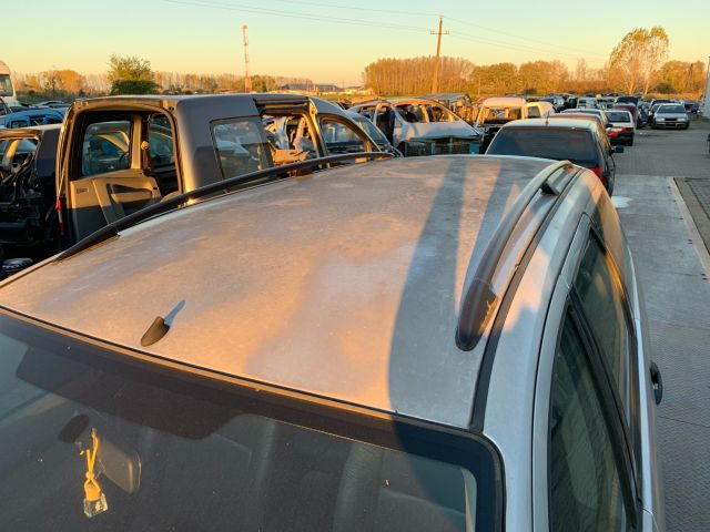 bontott FORD FOCUS I Bal első Féknyereg Munkahengerrel