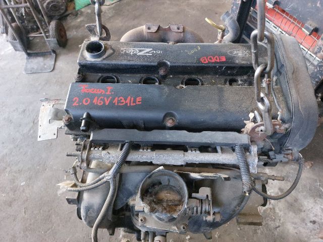 bontott FORD FOCUS I Motor (Fűzött blokk hengerfejjel)