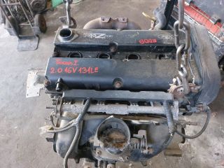 bontott FORD FOCUS I Motor (Fűzött blokk hengerfejjel)