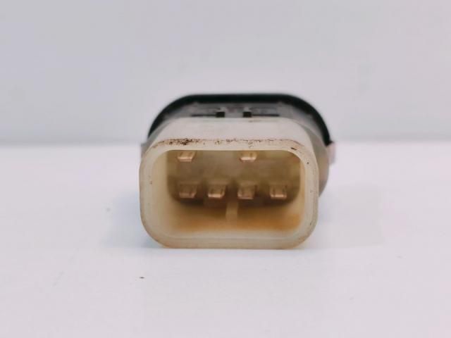 bontott FORD FOCUS I Ablakemelő Kapcsoló Négyes / Kettes