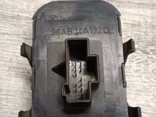 bontott FORD FOCUS I Ablakemelő Kapcsoló Négyes / Kettes