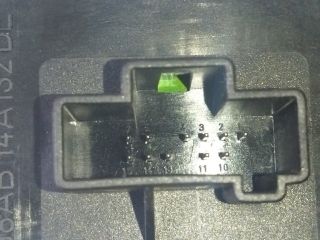 bontott FORD FOCUS I Ablakemelő Kapcsoló Négyes / Kettes