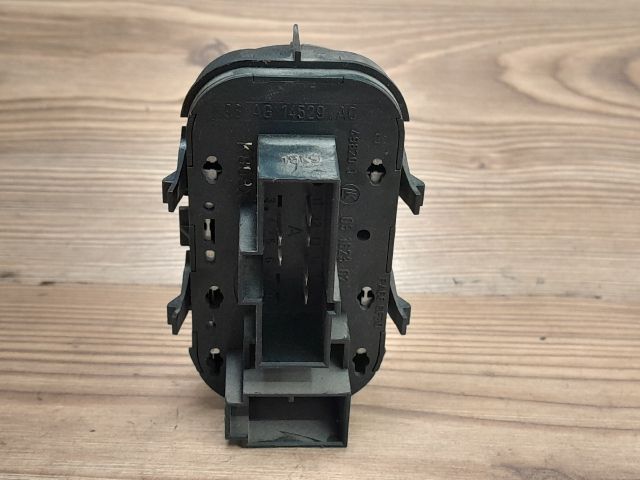 bontott FORD FOCUS I Ablakemelő Kapcsoló Négyes / Kettes