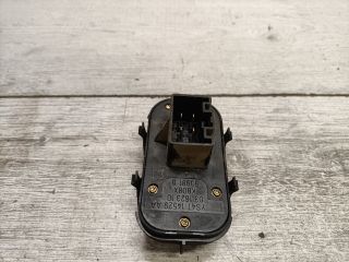 bontott FORD FOCUS I Ablakemelő Kapcsoló Négyes / Kettes