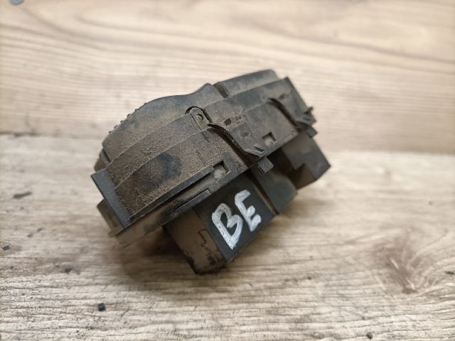 bontott FORD FOCUS I Ablakemelő Kapcsoló Négyes / Kettes