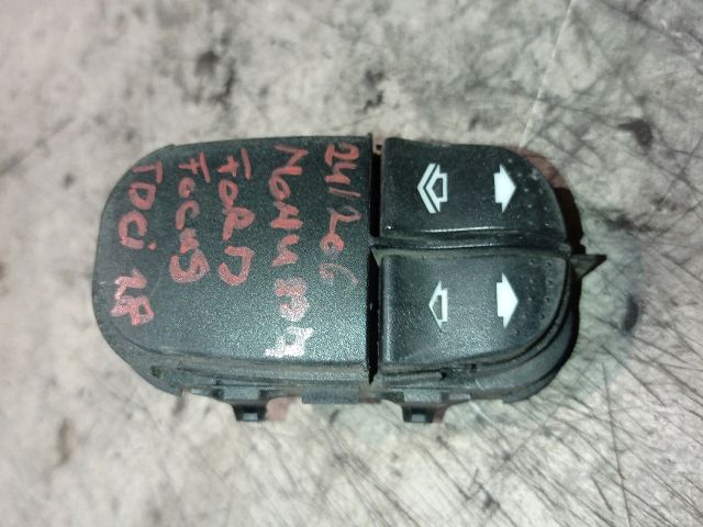 bontott FORD FOCUS I Ablakemelő Kapcsoló Négyes / Kettes