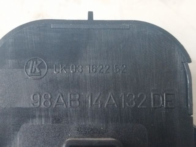 bontott FORD FOCUS I Ablakemelő Kapcsoló Négyes / Kettes