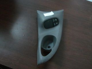 bontott FORD FOCUS I Ablakemelő Kapcsoló Négyes / Kettes