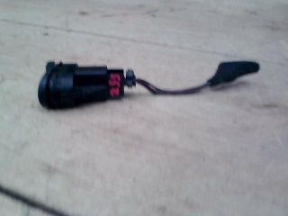 bontott FORD FOCUS I Ablakemelő Kapcsoló (Pozíciófüggetlen)