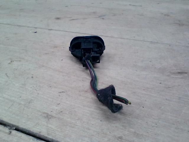 bontott FORD FOCUS I Ablakemelő Kapcsoló (Pozíciófüggetlen)