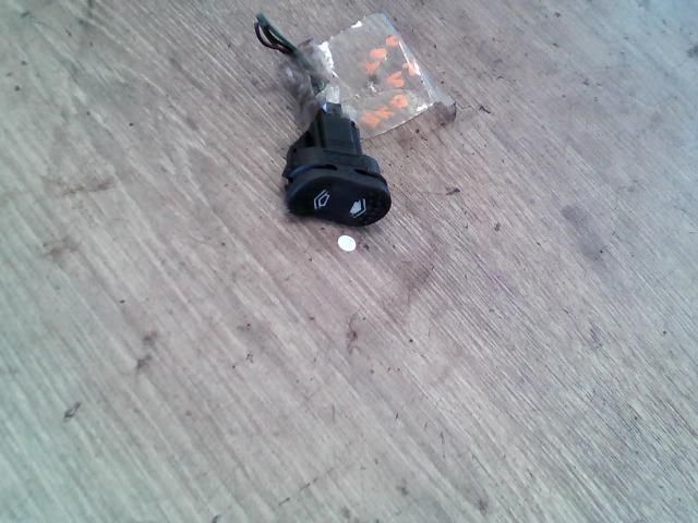 bontott FORD FOCUS I Ablakemelő Kapcsoló (Pozíciófüggetlen)