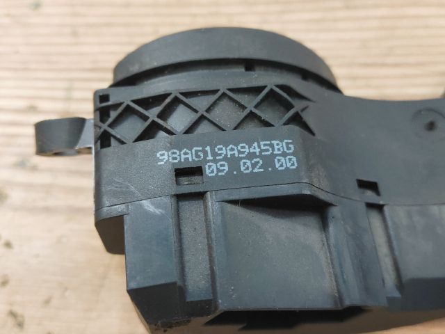 bontott FORD FOCUS I Ablakfűtés Kapcsoló