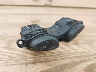 bontott FORD FOCUS I Ablakfűtés Kapcsoló