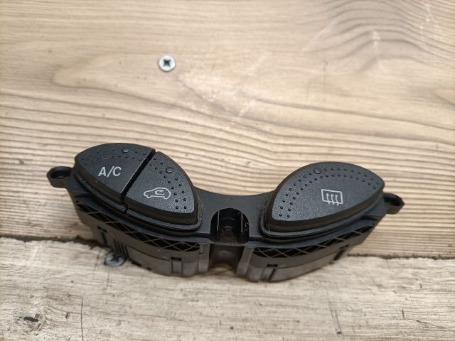 bontott FORD FOCUS I Ablakfűtés Kapcsoló