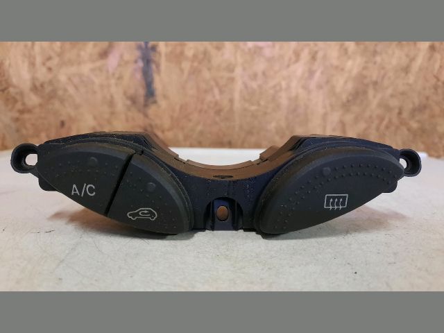 bontott FORD FOCUS I Ablakfűtés Kapcsoló