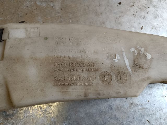 bontott FORD FOCUS I Ablakmosó Tartály