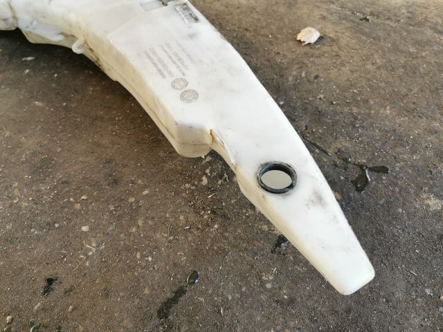 bontott FORD FOCUS I Ablakmosó Tartály