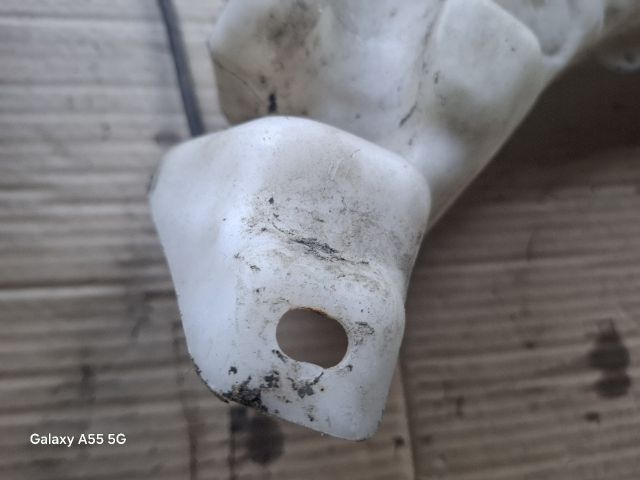 bontott FORD FOCUS I Ablakmosó Tartály