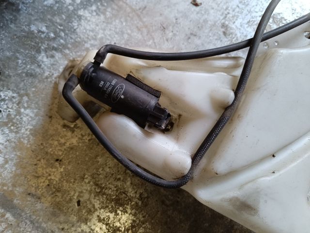 bontott FORD FOCUS I Ablakmosó Tartály