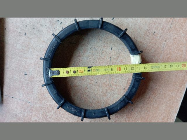 bontott FORD FOCUS I AC Pumpa Rögzítő Gyűrű