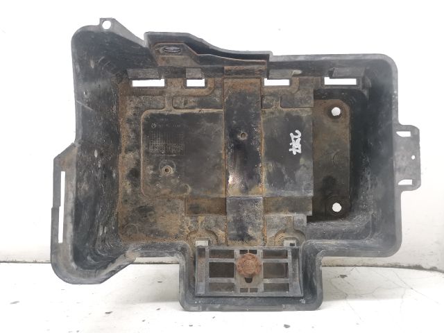 bontott FORD FOCUS I Akkumulátor Tartó