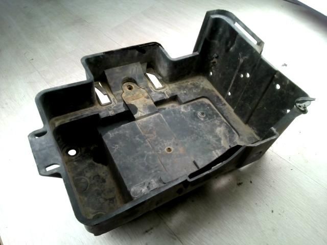 bontott FORD FOCUS I Akkumulátor Tartó