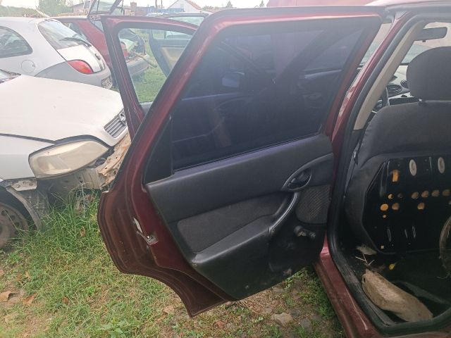 bontott FORD FOCUS I Bal A Oszlop Burkolat