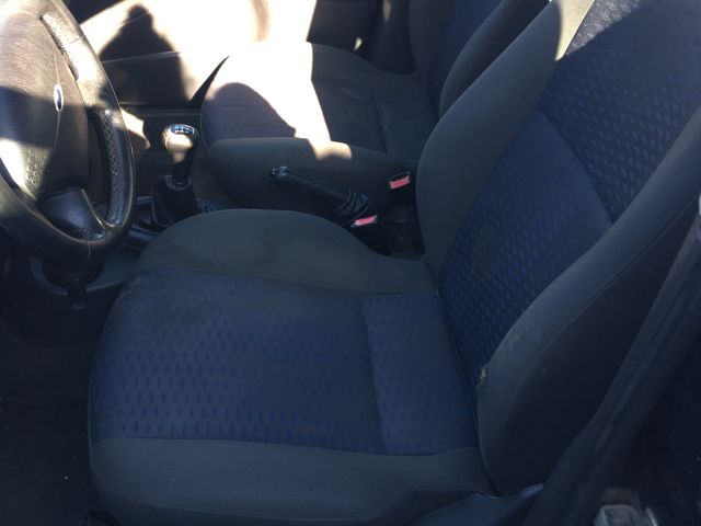 bontott FORD FOCUS I Bal C Oszlop Burkolat