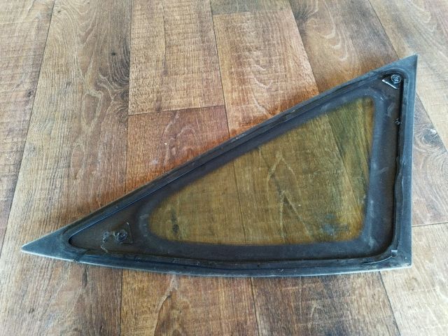 bontott FORD FOCUS I Bal C Oszlop Oldalablak Üveg